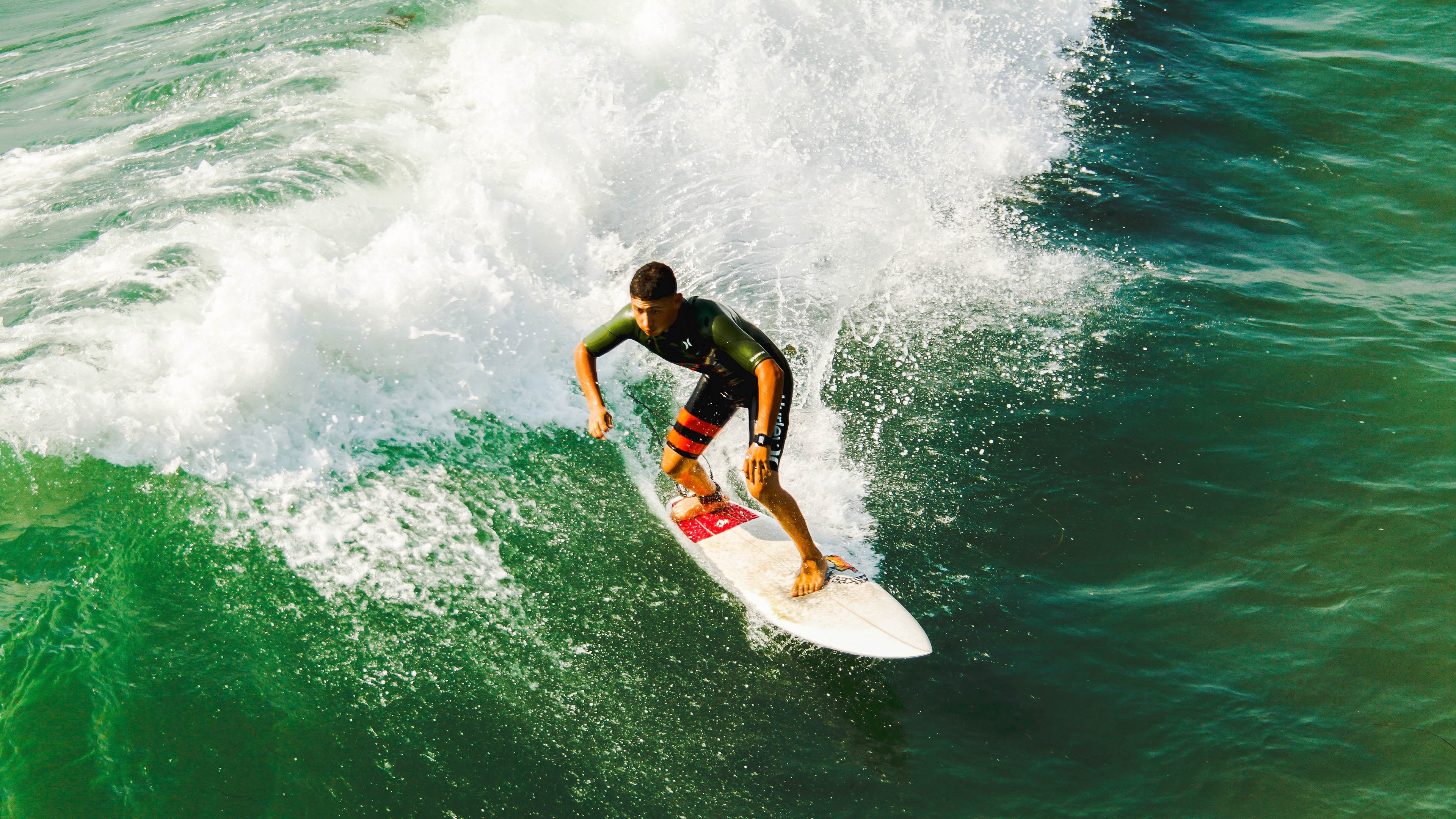 世界杯激战正酣：关键瞬间引爆全场！，世界 杯